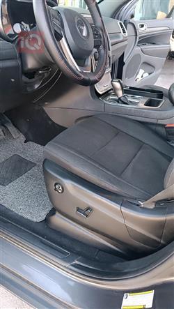 جیپ گراند شیرۆکی